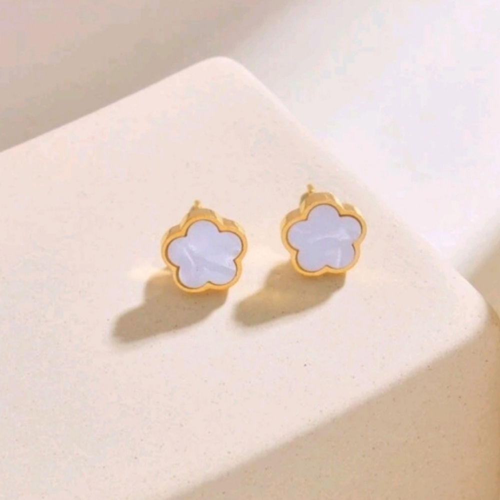 Gold and White Clover Earrings